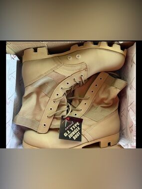 NEW Rothco G.I. Type Jungle Boots - Desert Tan - Men's Size 10 (Item 5909)